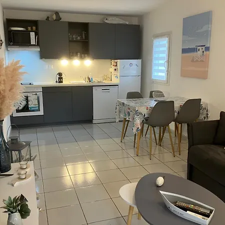 Apartament 4 Etoiles Avec Jardin Cloture Et Piscine Dans La - Narbona