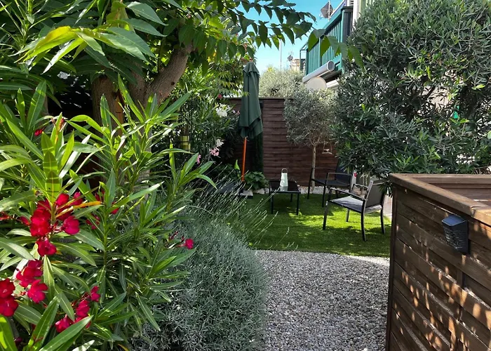 4 Etoiles Avec Jardin Cloture Et Piscine Dans La - * 나르본